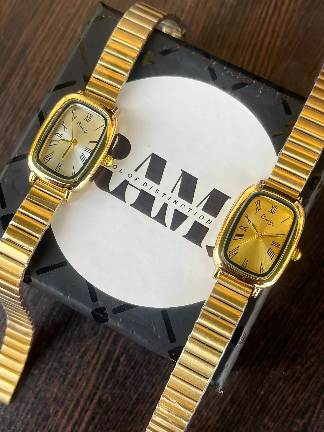 Annie  circular image