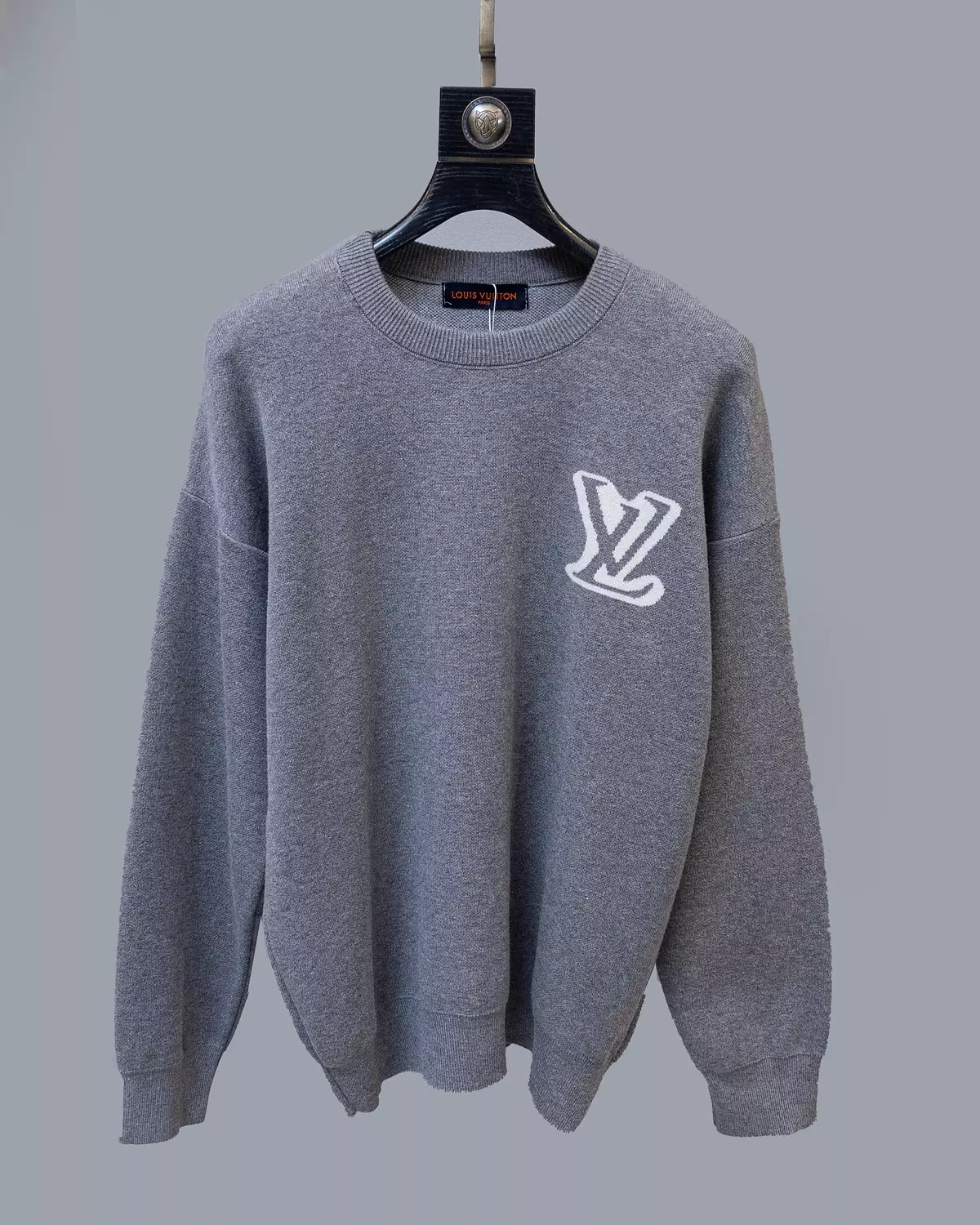 LOUIS VUITTON PULLOVER \ 1686 2