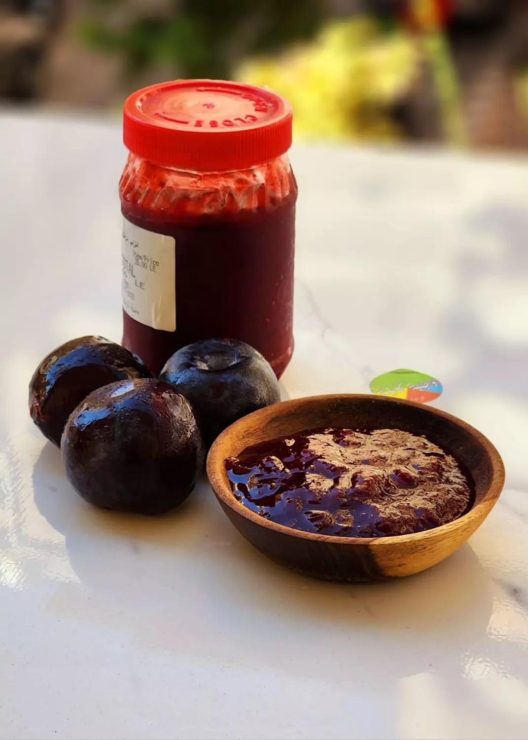 Plum jam image