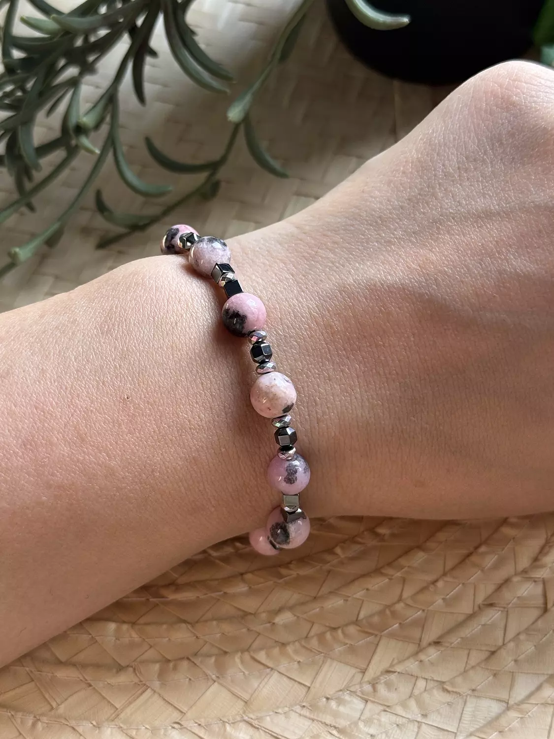 Hematite / Agate Pink Bracelet ( Stock ) 4