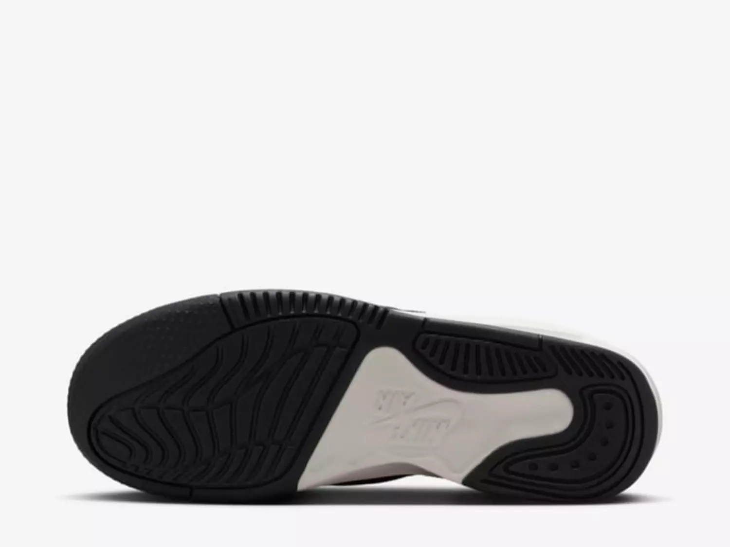 Jordan Max Aura 5 6