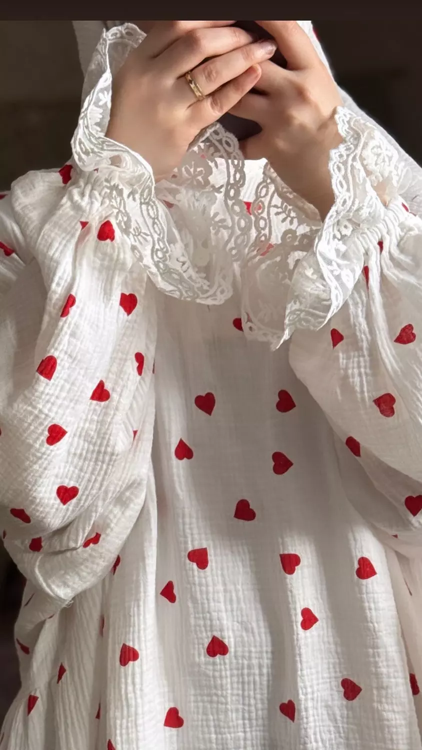 Ghazal Isdal (Red) 7