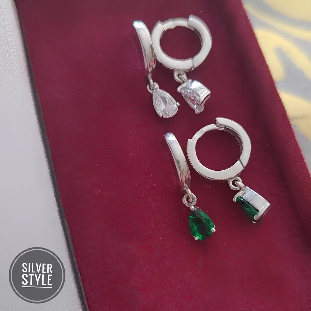 Green & white stones Earrings 