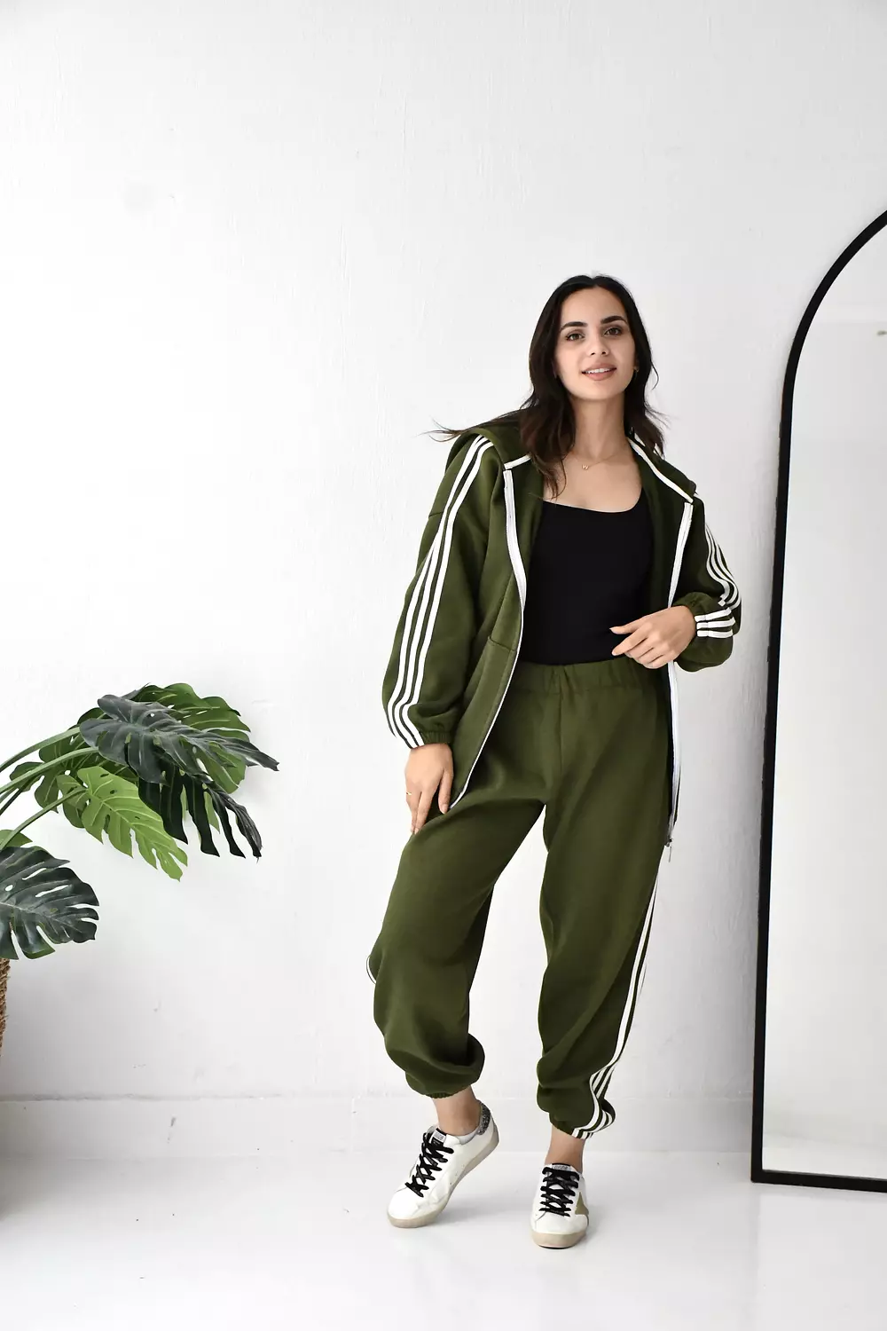 Olive tracking suit  4