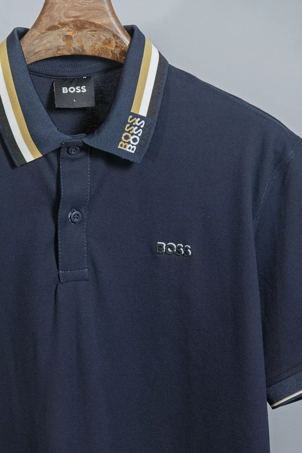 HUGO BOSS TSHIRT \ 2334 5