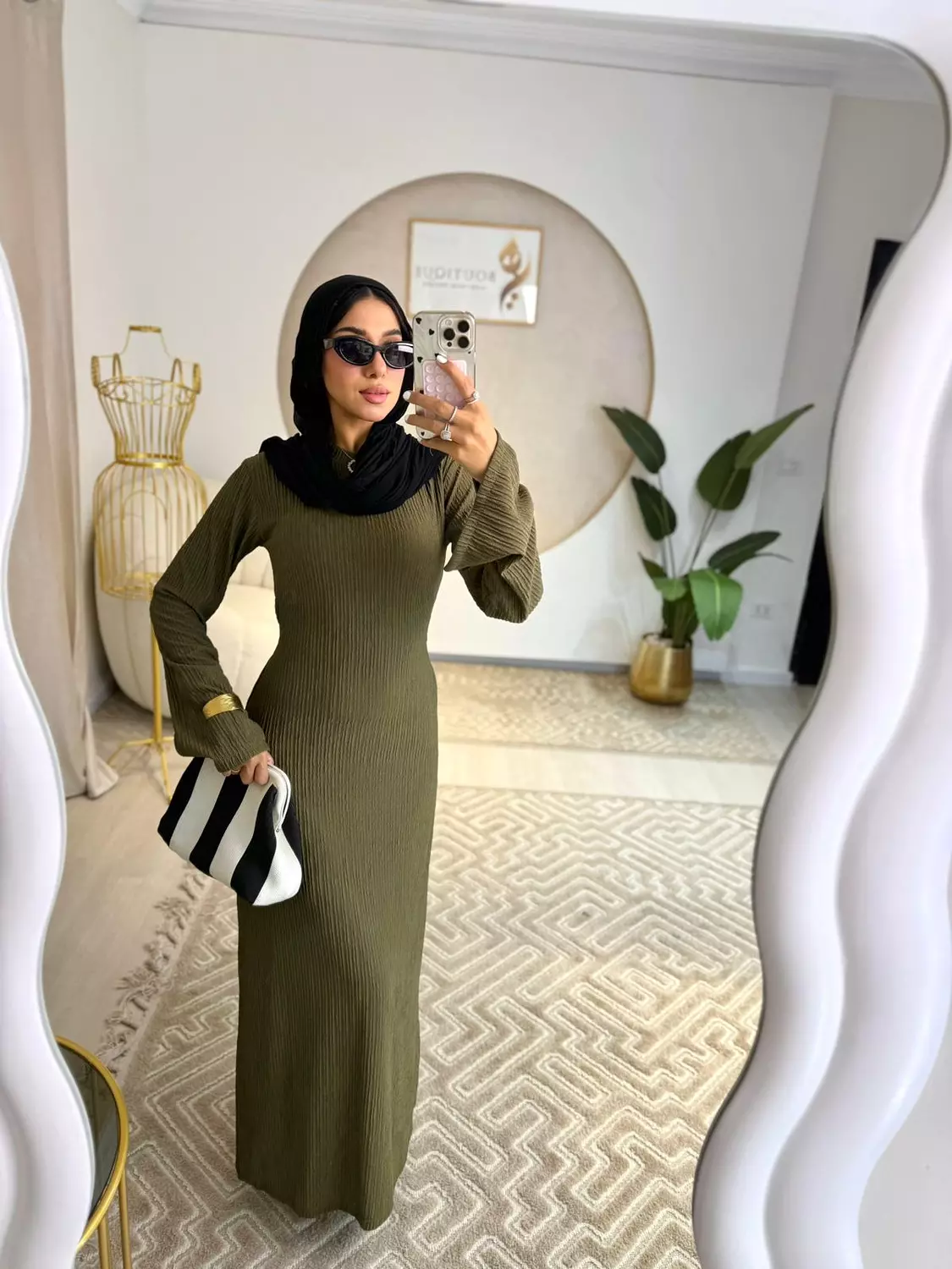 Basic Dress Olive image