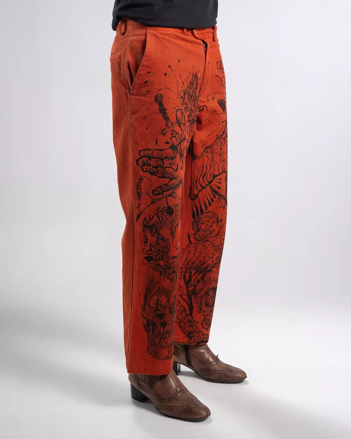 "Land of beauty &mold" hand-painted pants hover image