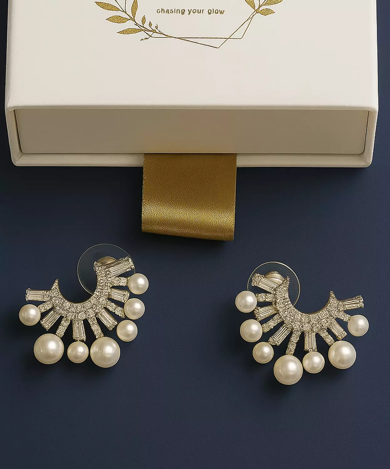 Round pearls image