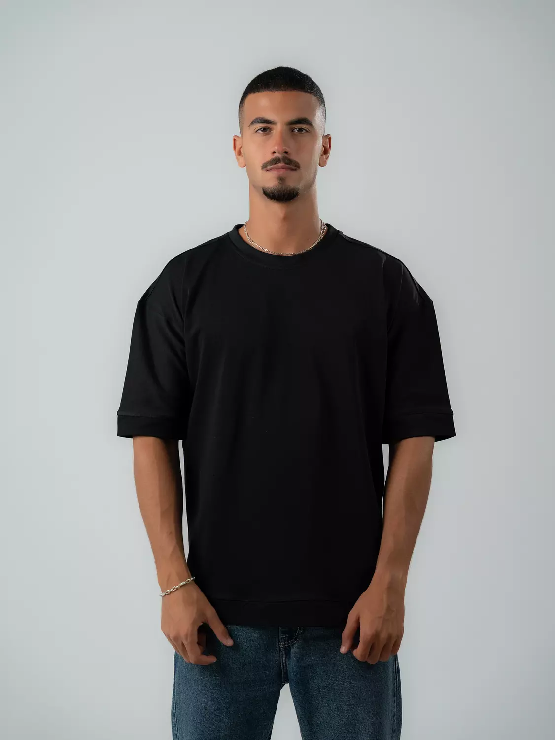<h4>T-shirt</h4>
