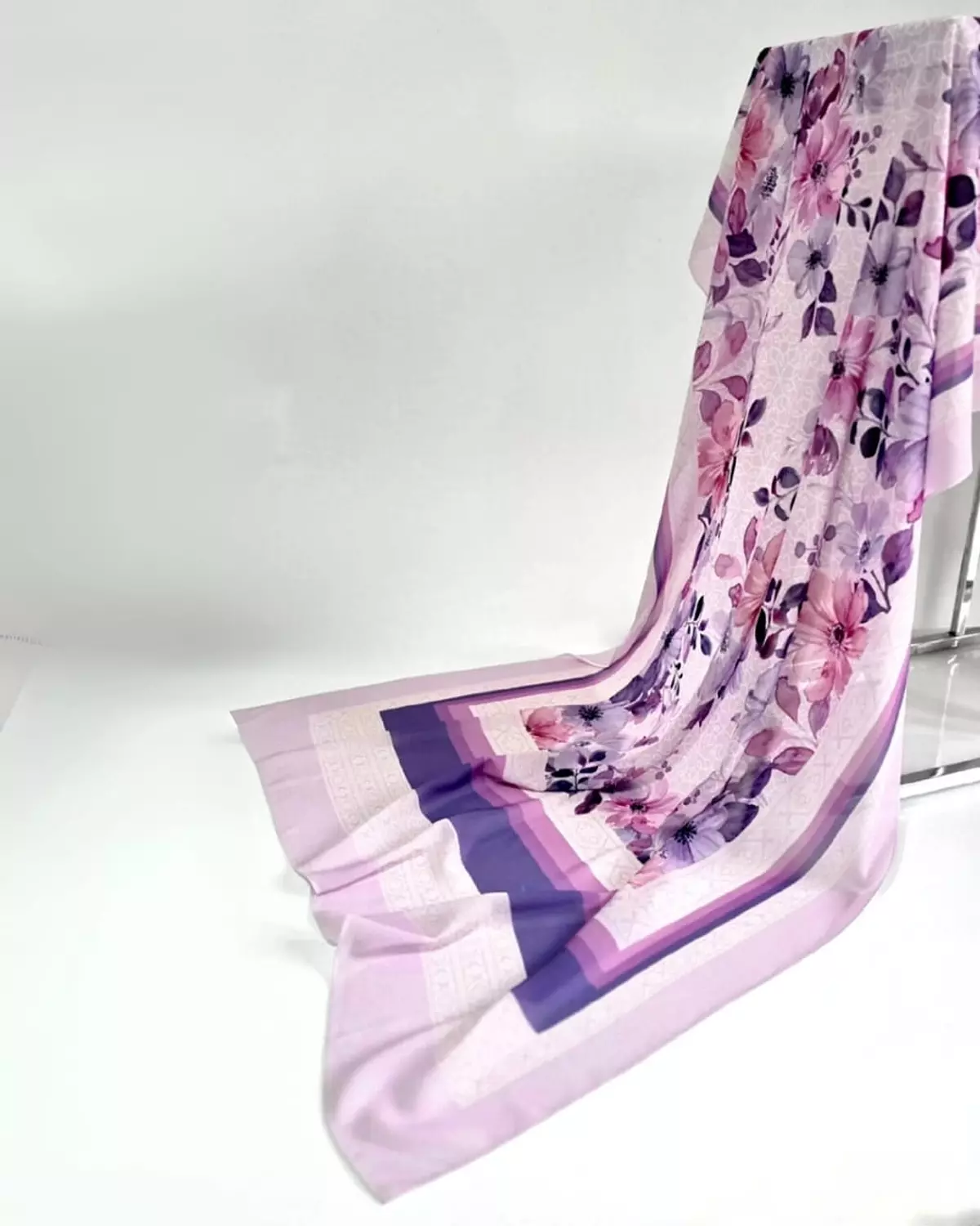 Lavender Hues image