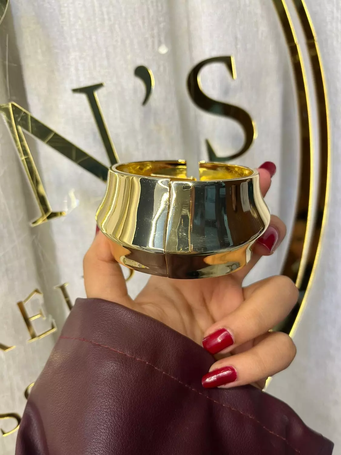 Bangles Gold plated 5 hover image