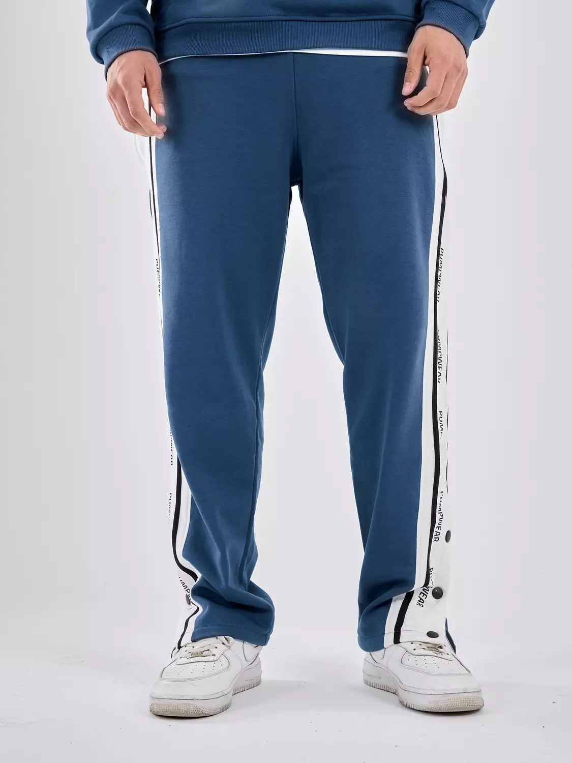ESSENTIAL STRIPE SWEATPANTS "indigo" image