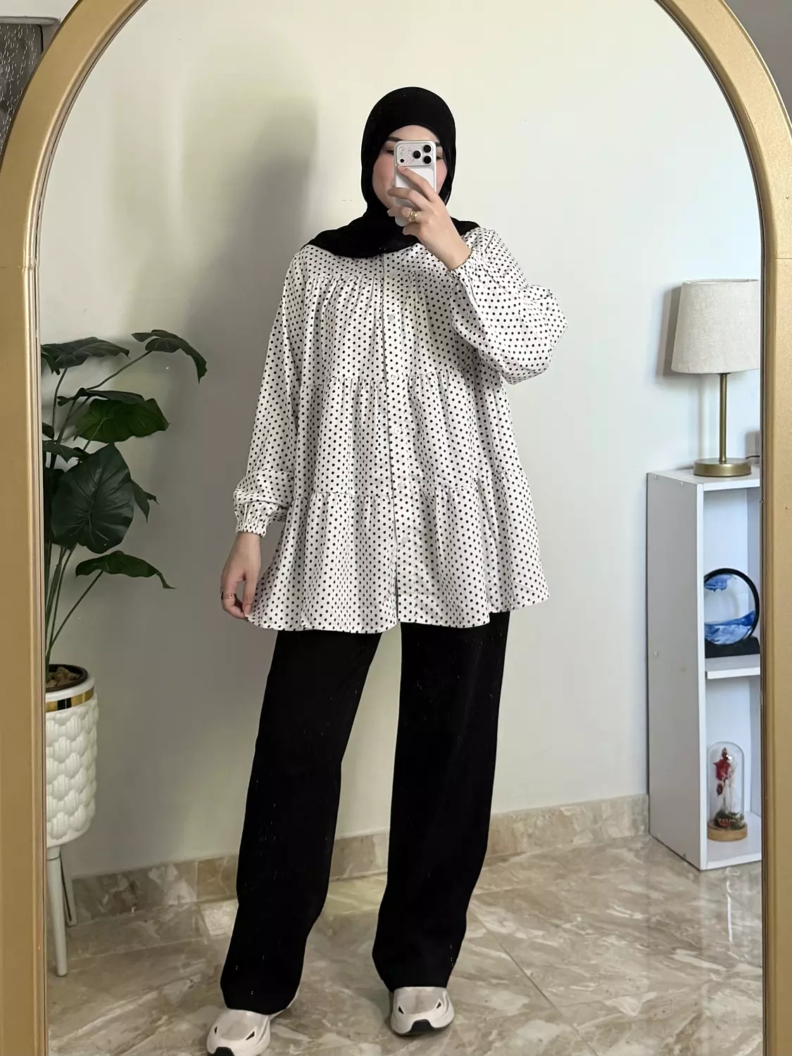Ruffled Polka Dots Blouse 🤍  2