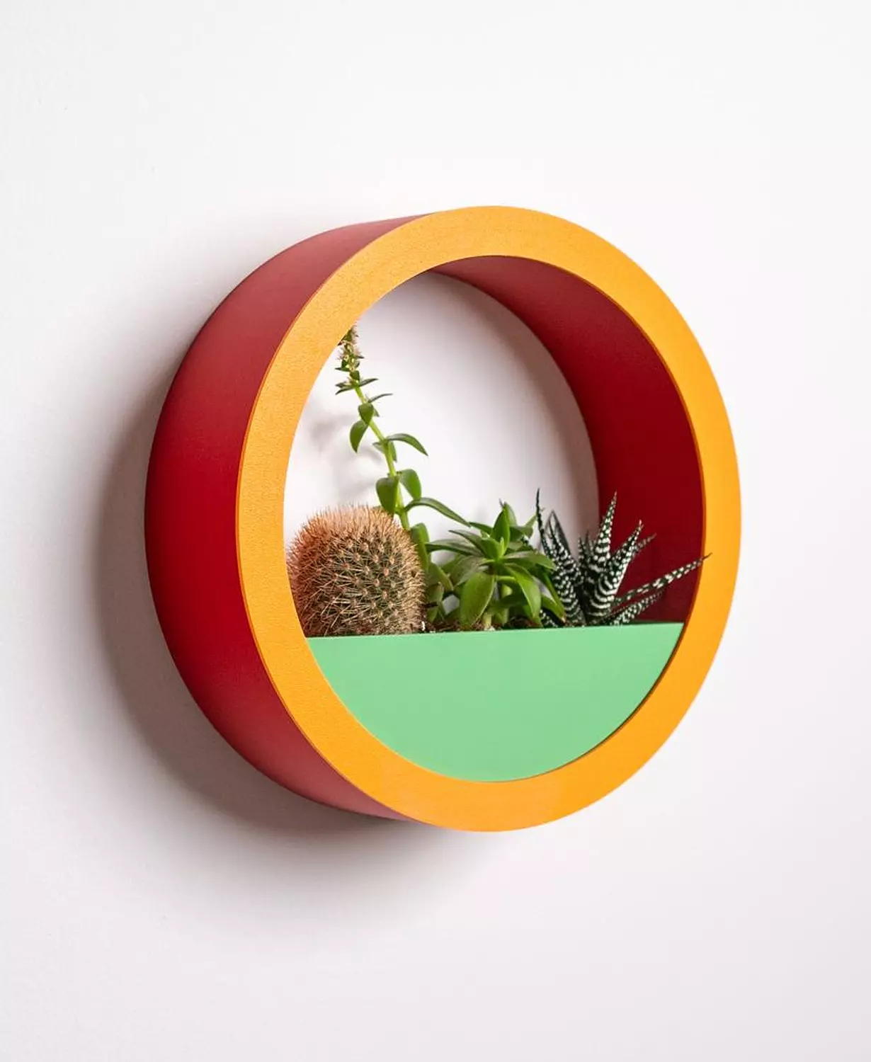 Circle Planter with Hidden Drainage image