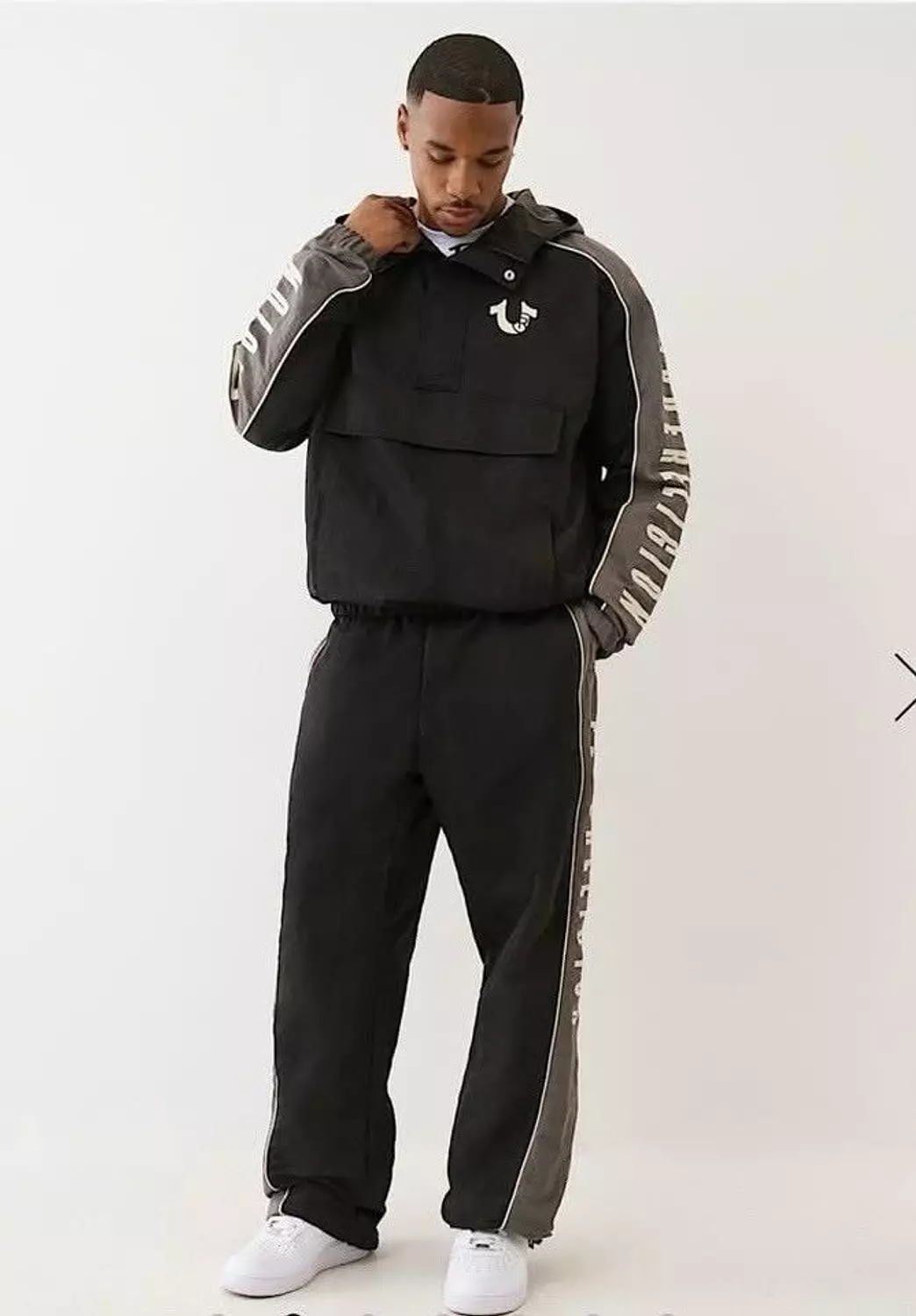 TRUE RELIGION SUIT \ 1650 image