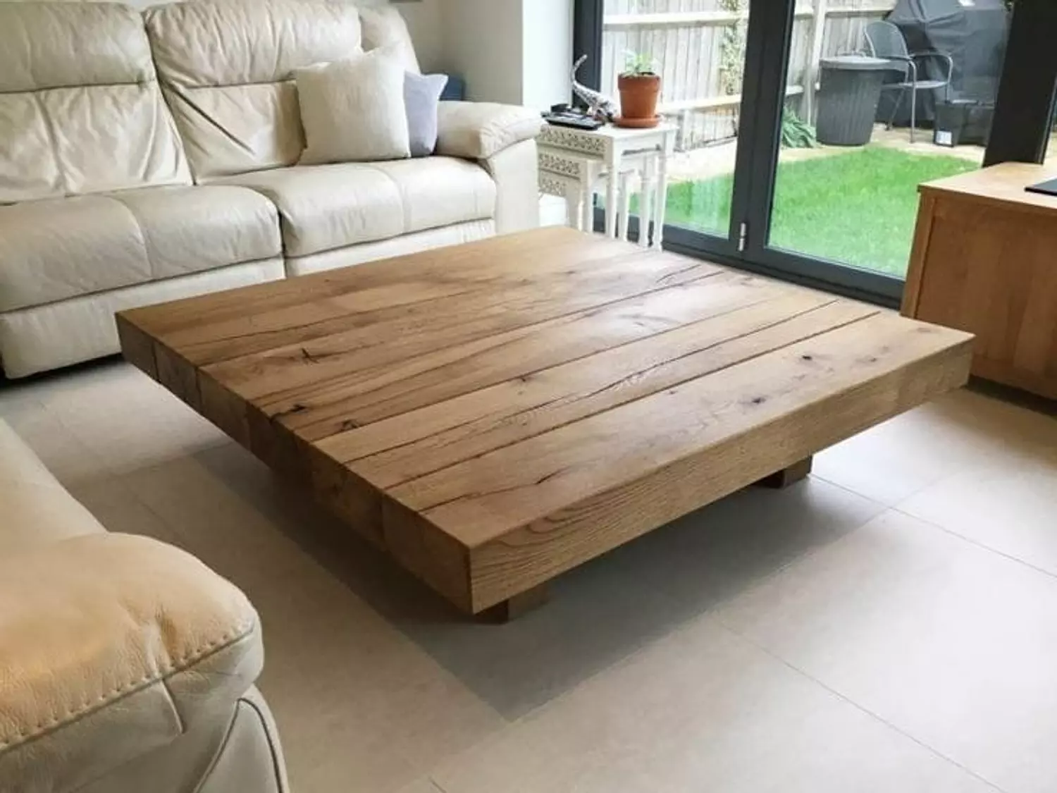 Coffee table image
