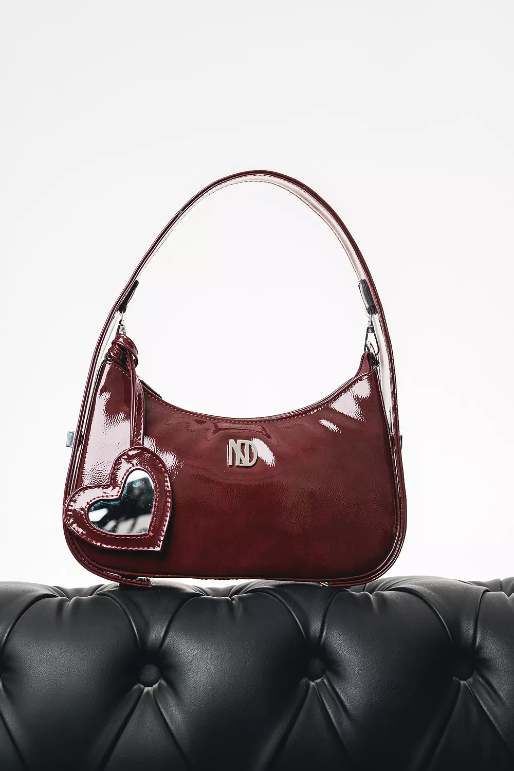 <p><span style="color: #000000ff"><br>Crimson Charm</span></p>