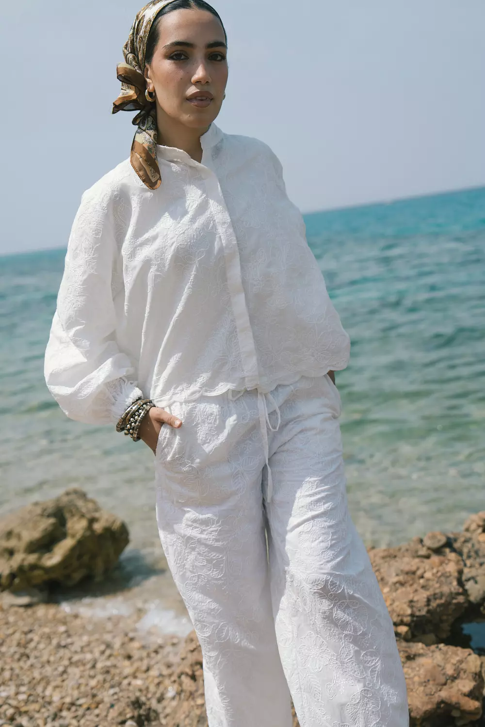 White Jacquard Set 6