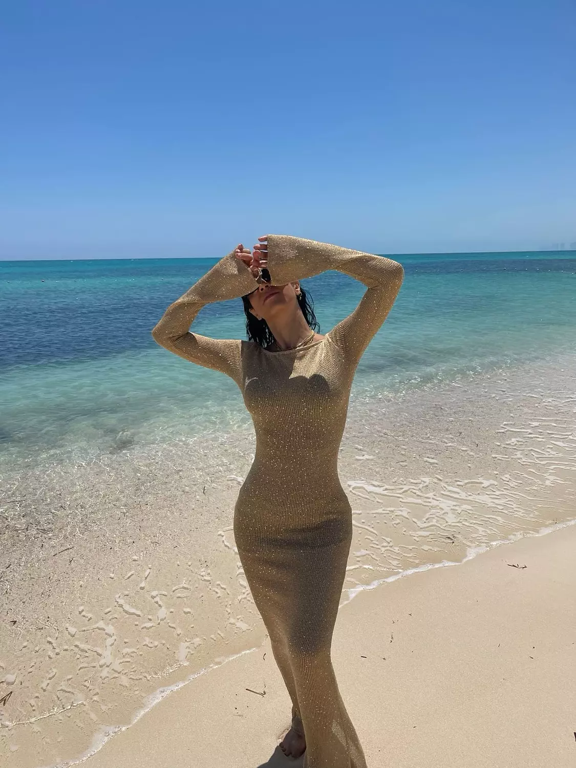 <h3><strong>Dresses</strong></h3>