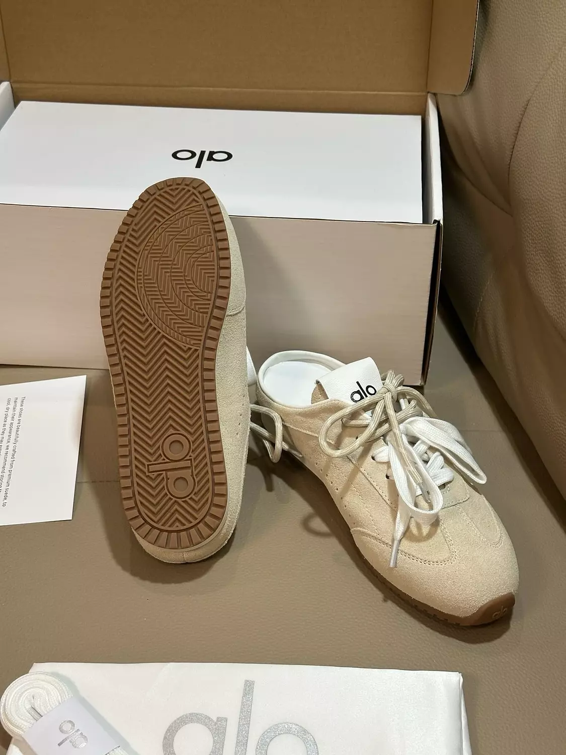 Alo shoes Beej 5