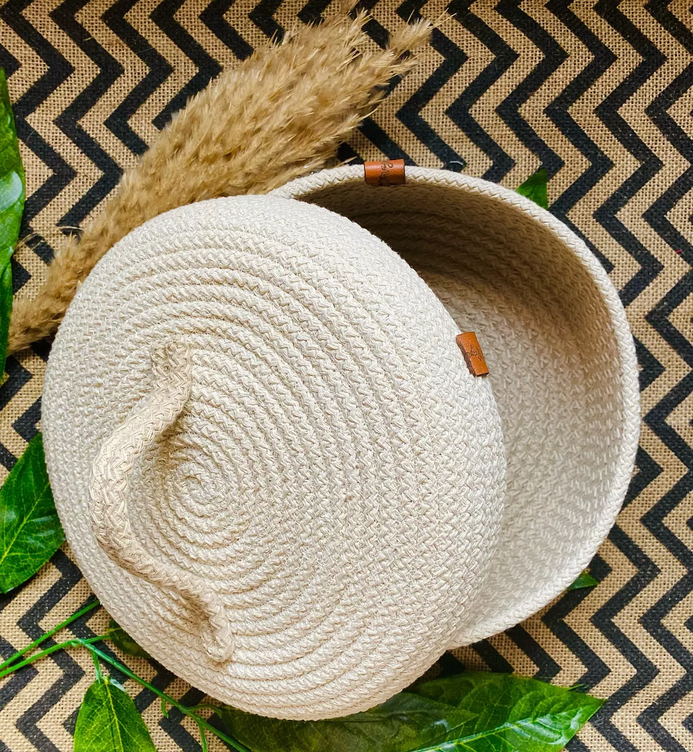 Rustic Basket with Lid 2