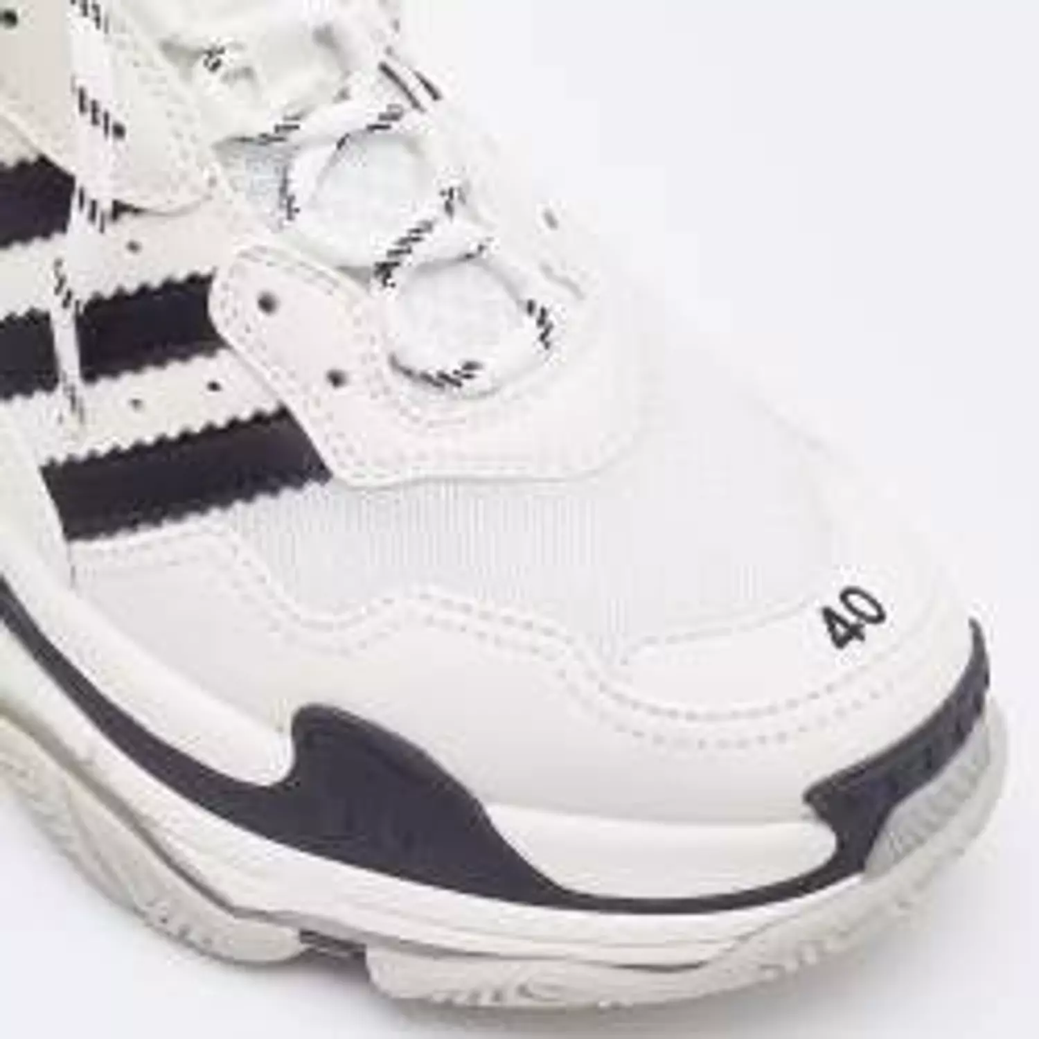  BALENCIAGA TRIPLE S SNEAKERS 3