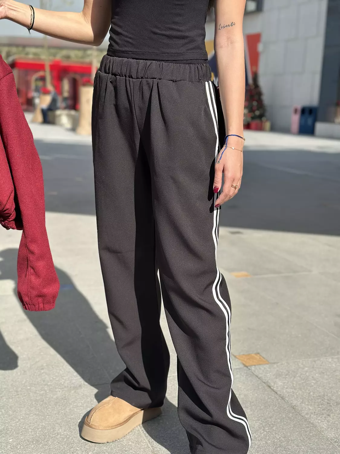 Strips Pants  hover image