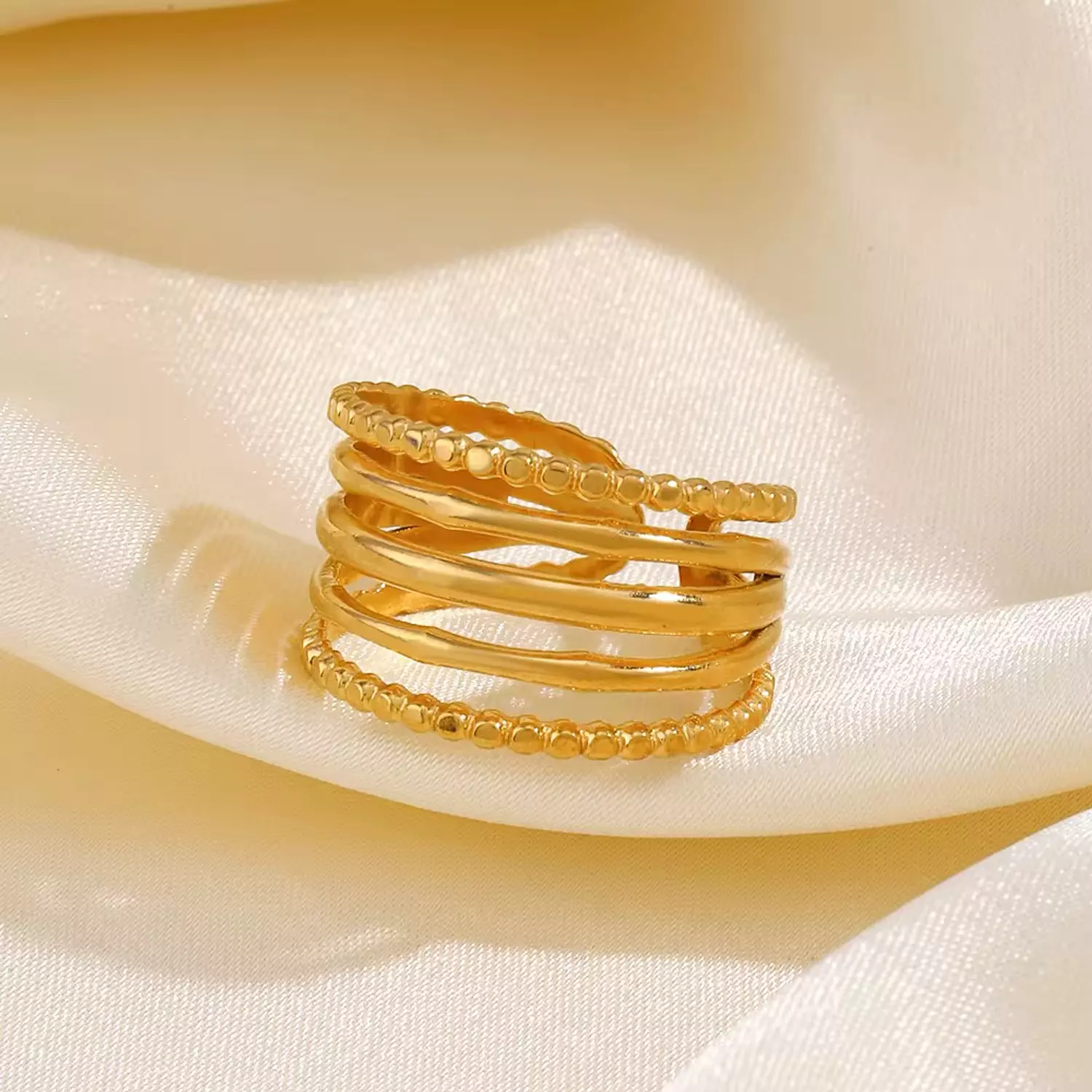Dot line ring  hover image