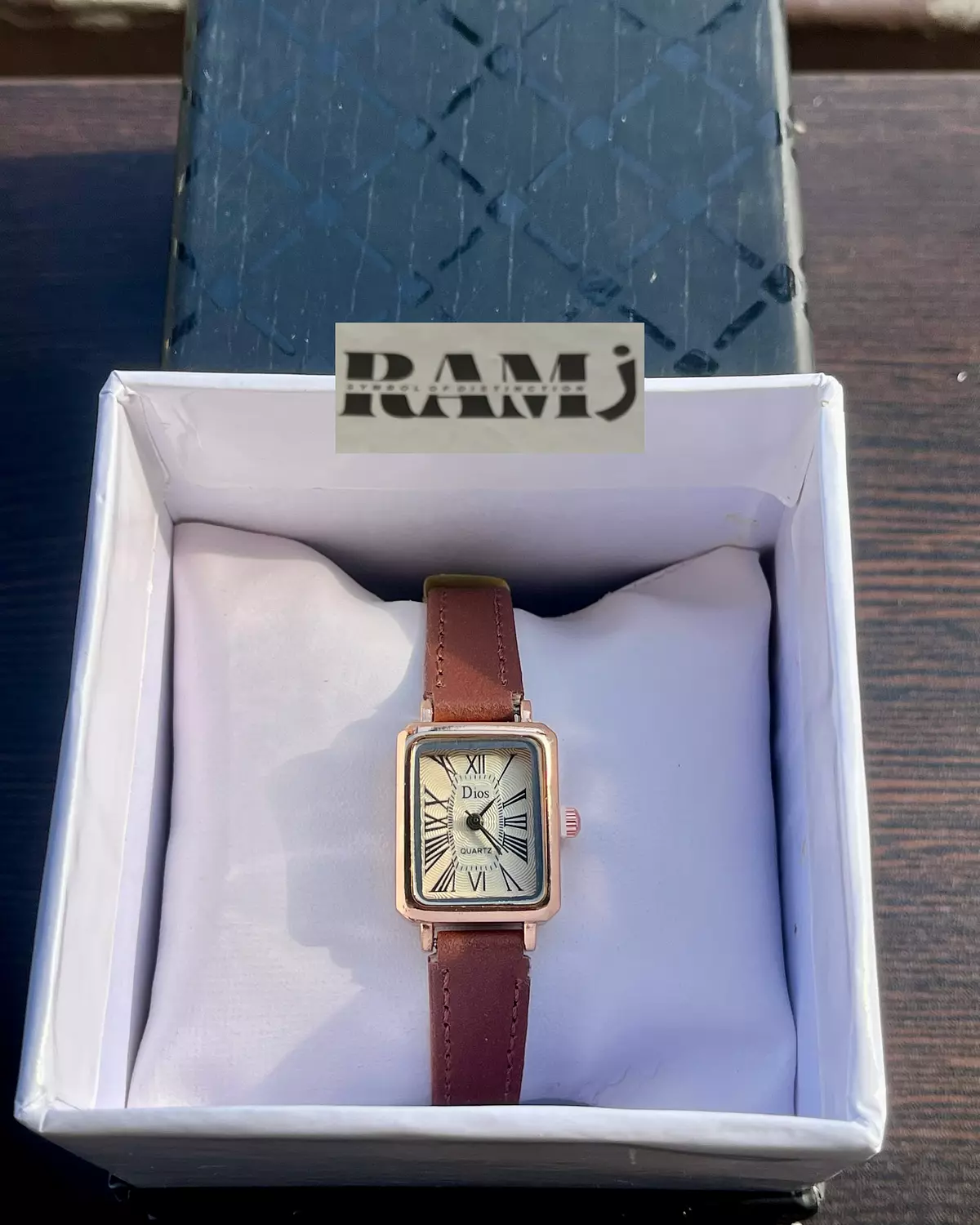 Trendy square Brown leather  4