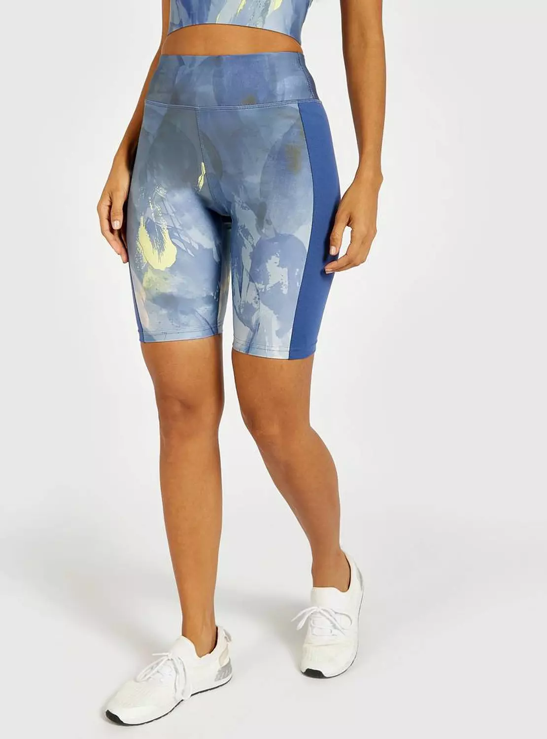Sportive shorts from Max 3