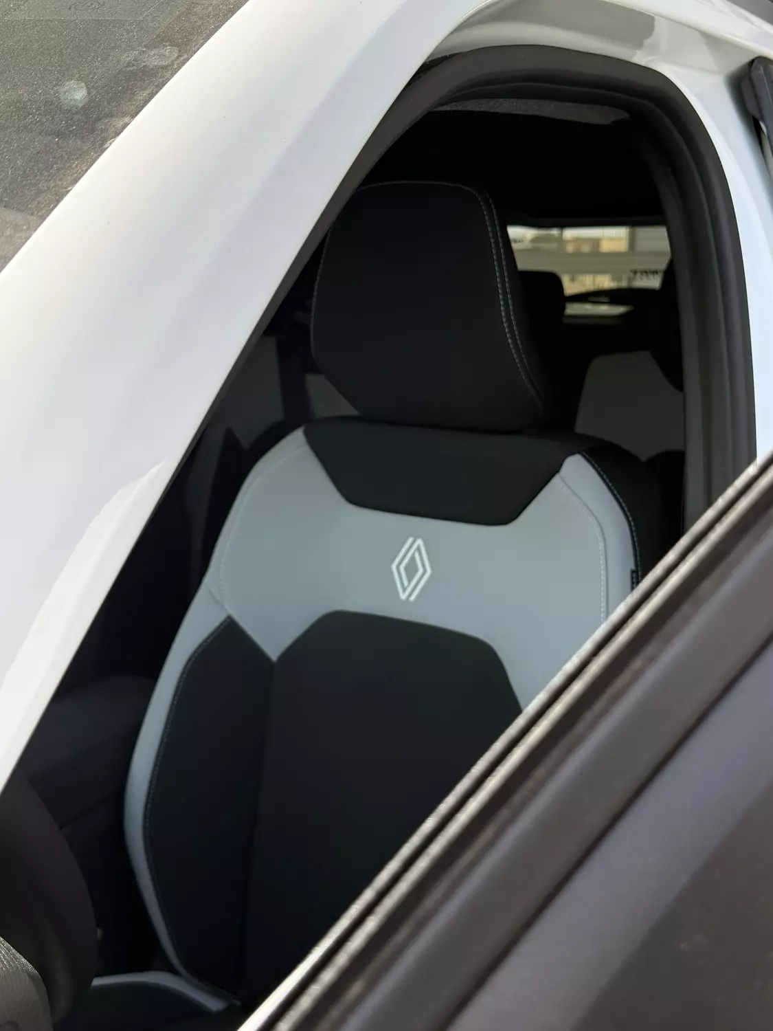RENAULT DUSTER 4