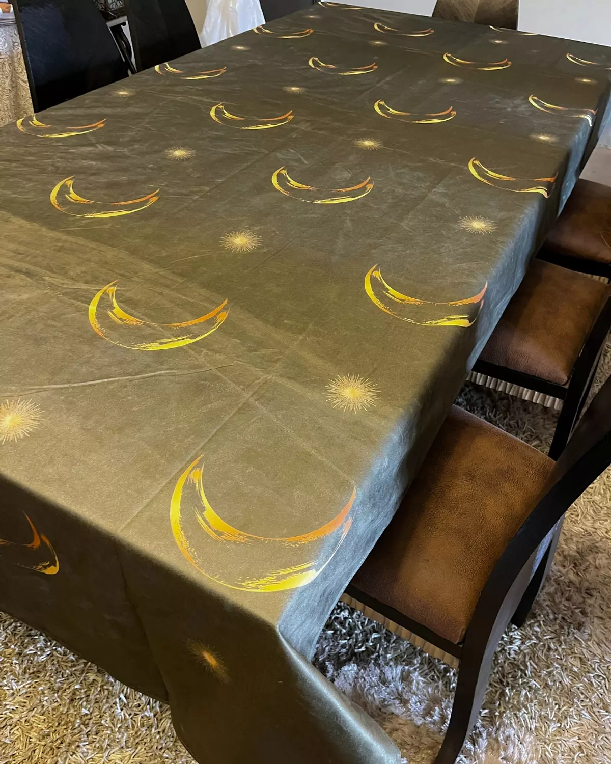 The Olive Green Crescent Tablecover 2