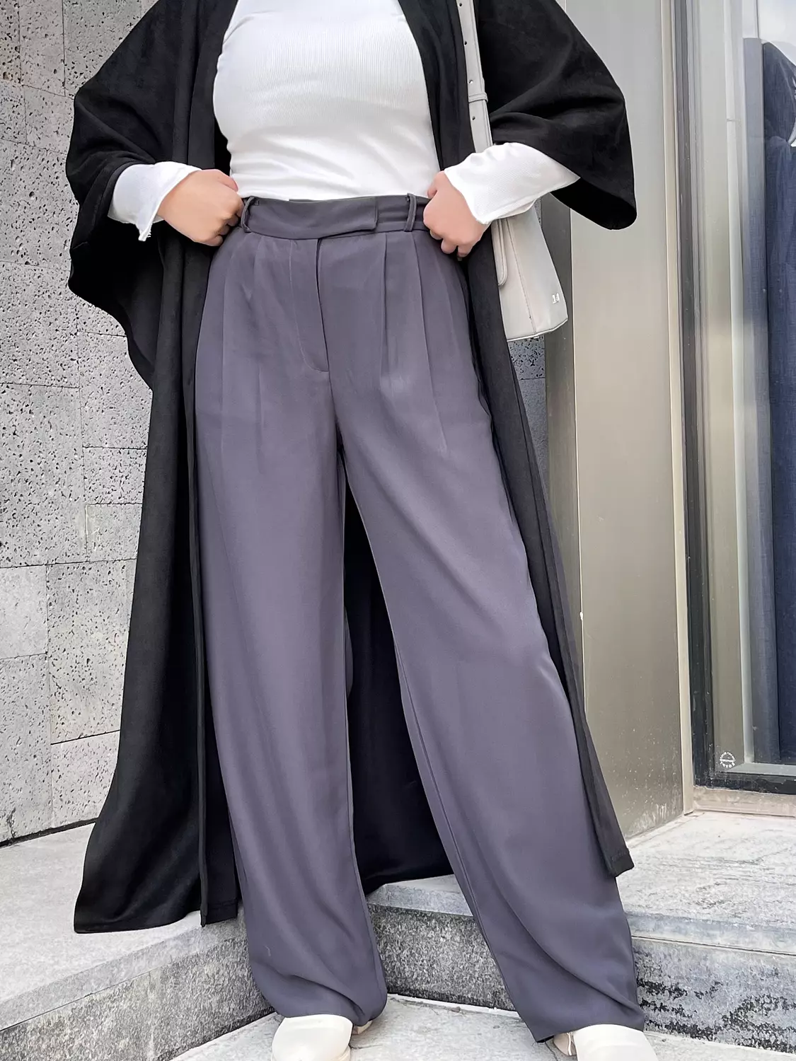 Classic pant image