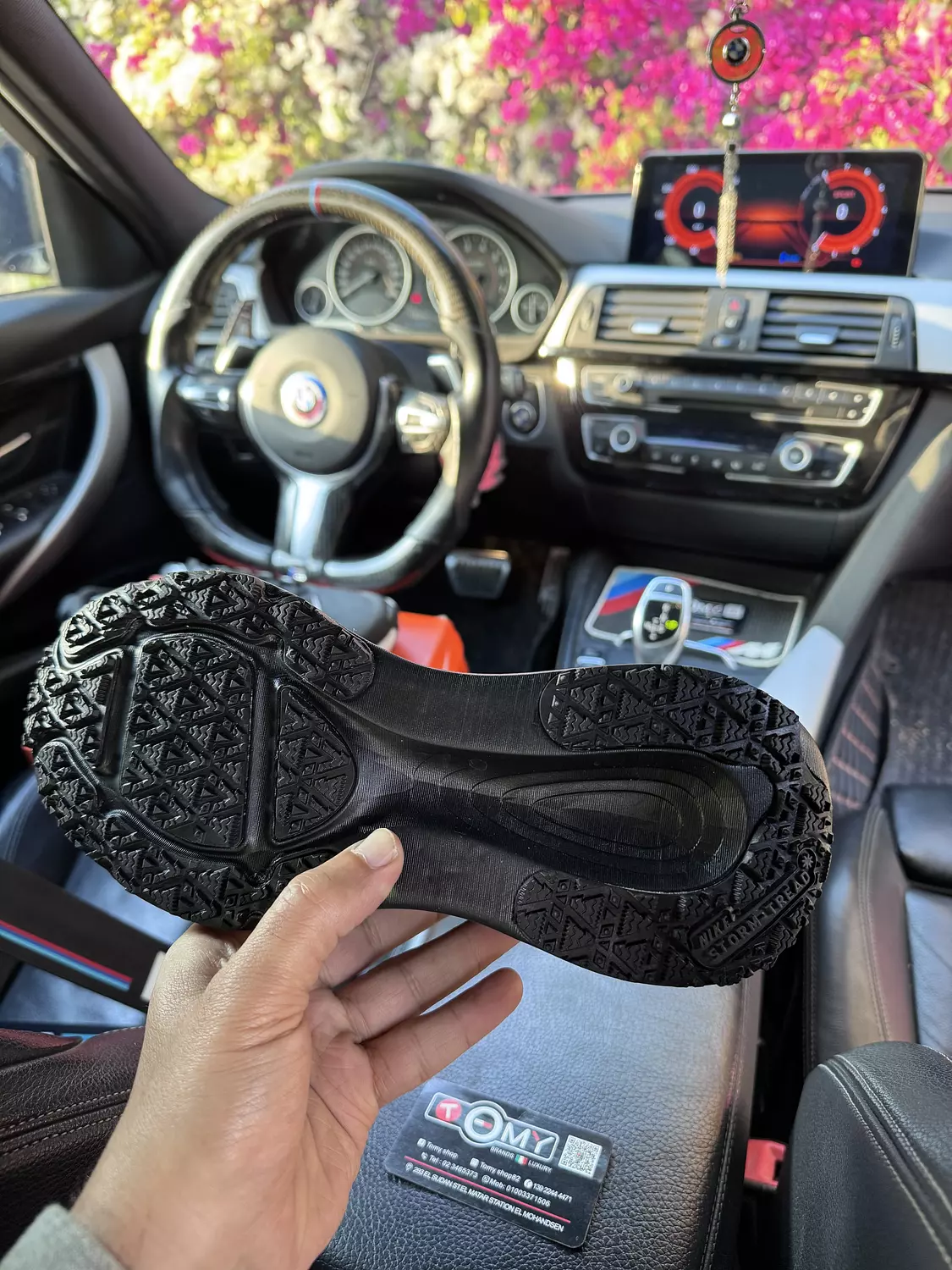 NIKE ZOOMX VOMERO18 5