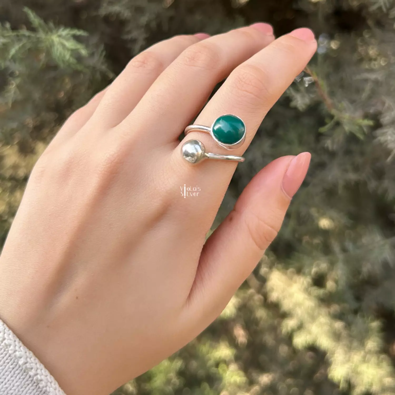 Green stone ball ring image