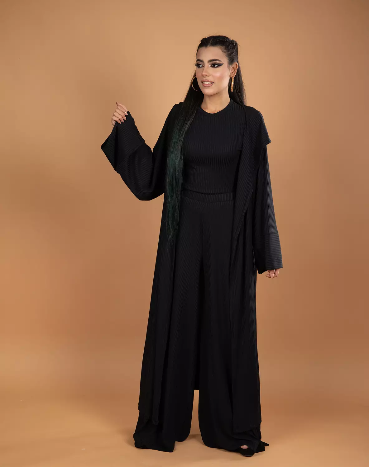 Monochrome set  image