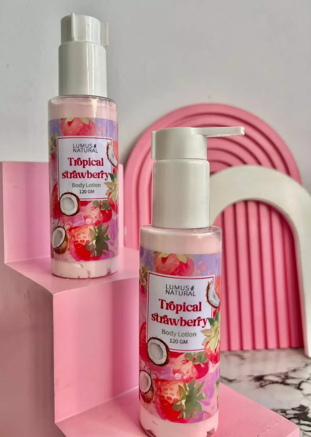 TROPICAL STRAWBERRY LOTION image