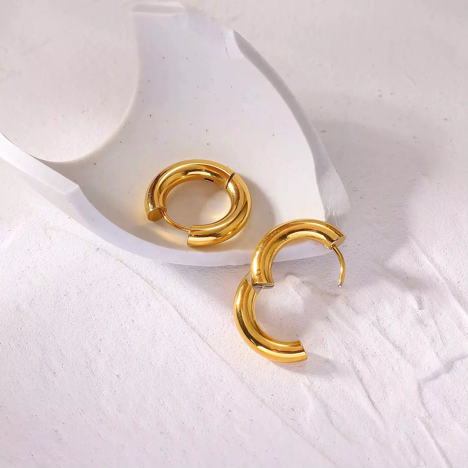 Plain gold hoop earrings 6