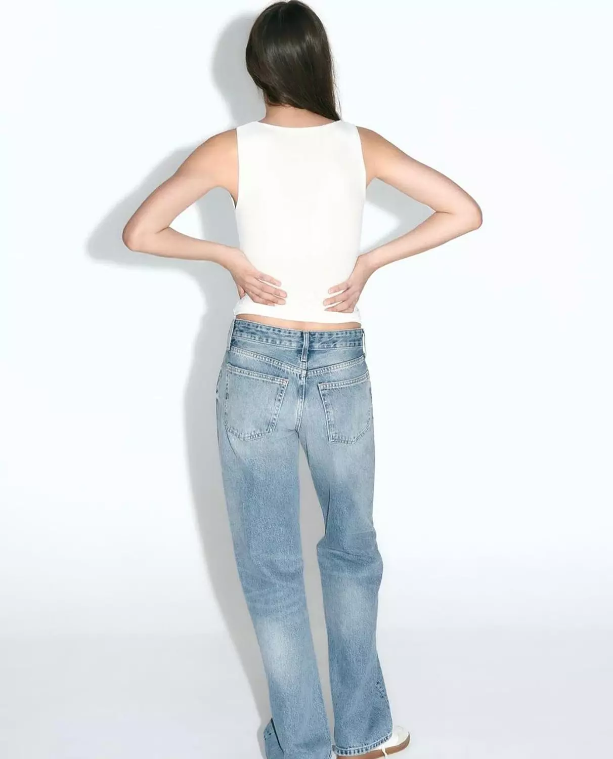 Basic Squared WHITE TEE 1
