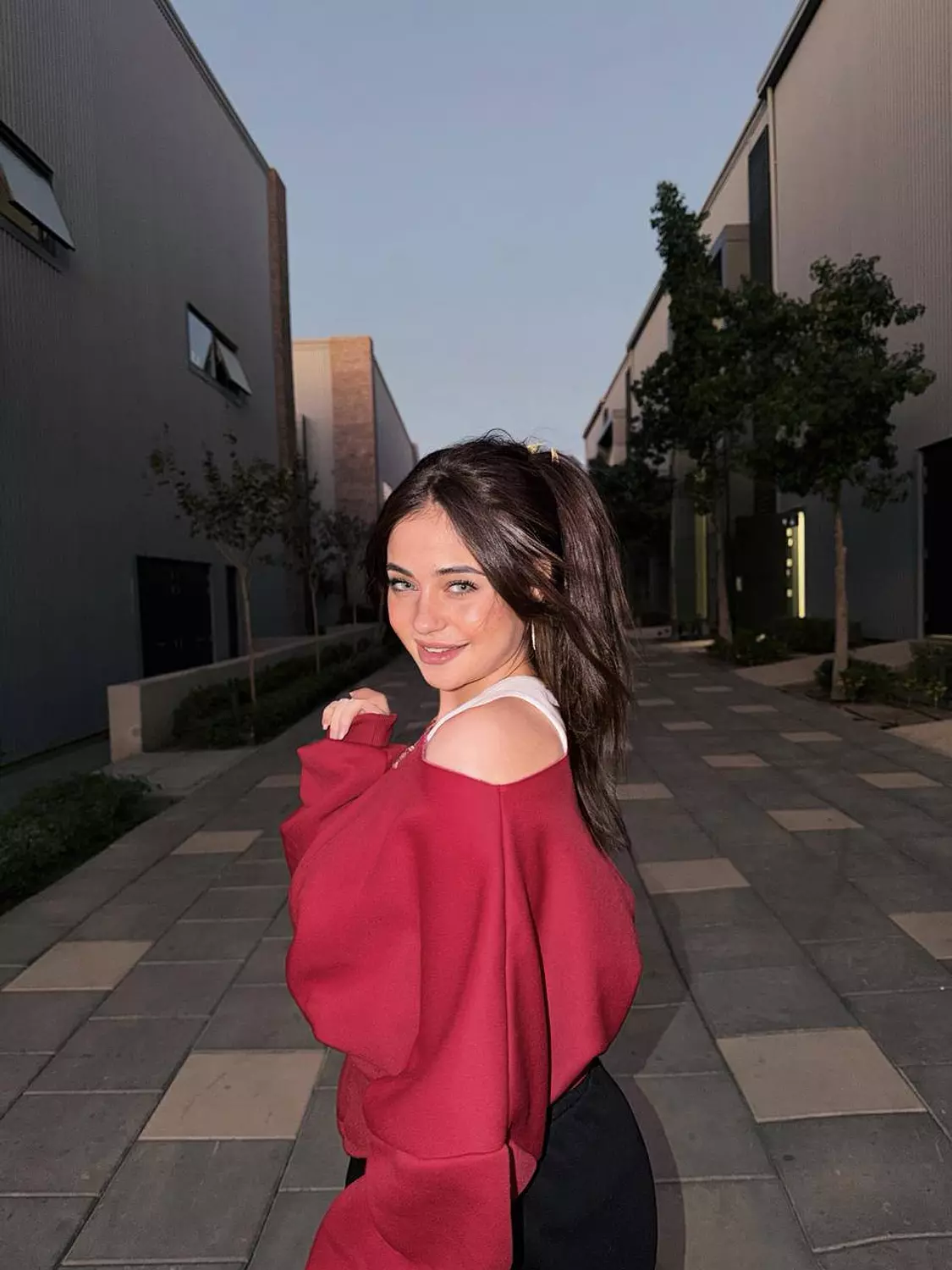 corset off shoulder 2