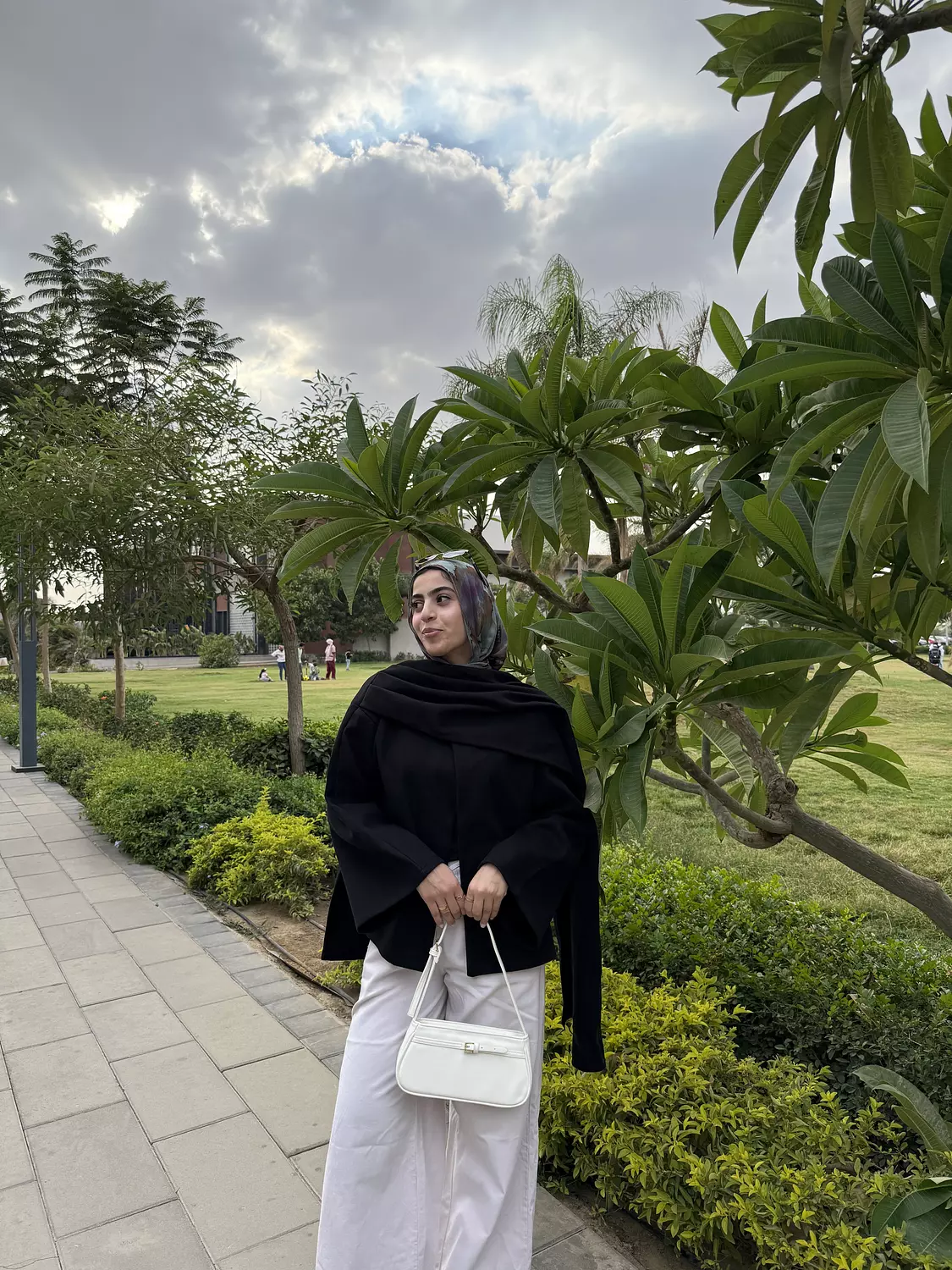 Nabeela Shawl Coat 4