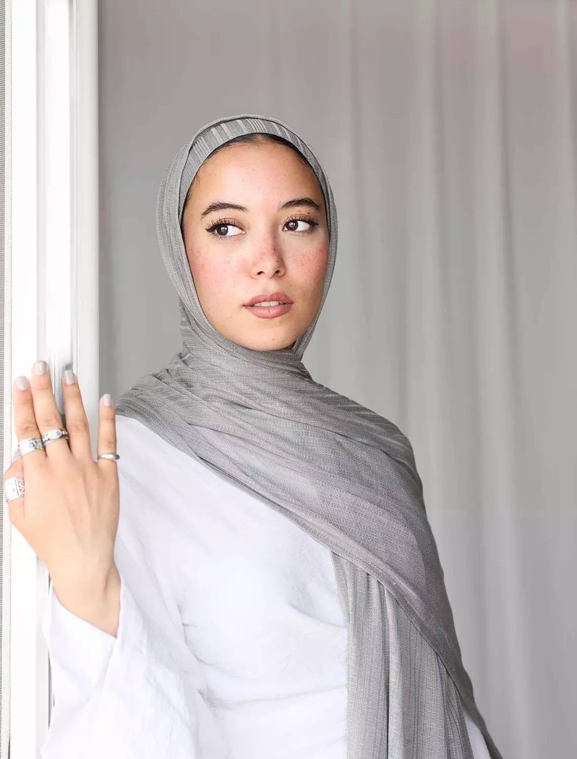 Light Grey Kuwaity With Bandana image