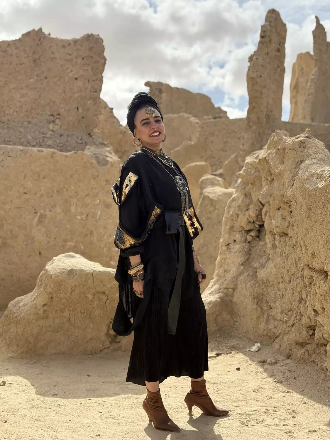 Odessa fringes kimono in black 2