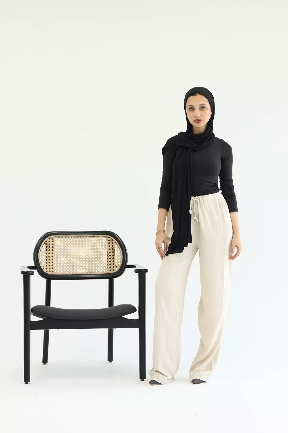 Beige linen trousers with waistband 1