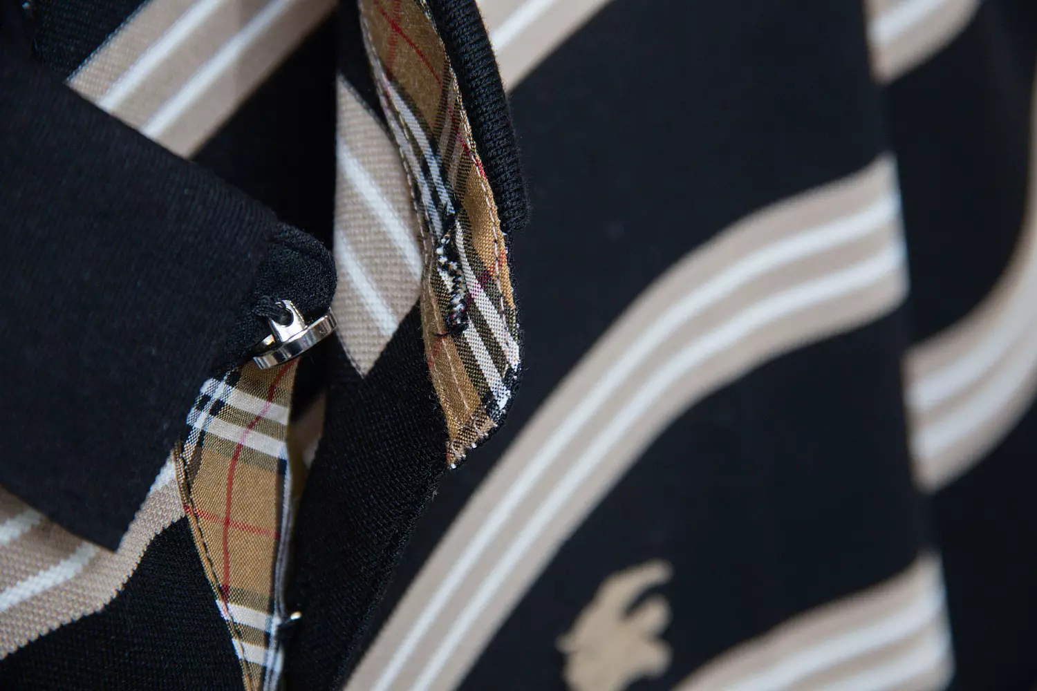 BURBERRY TSHIRT \ 21161 3