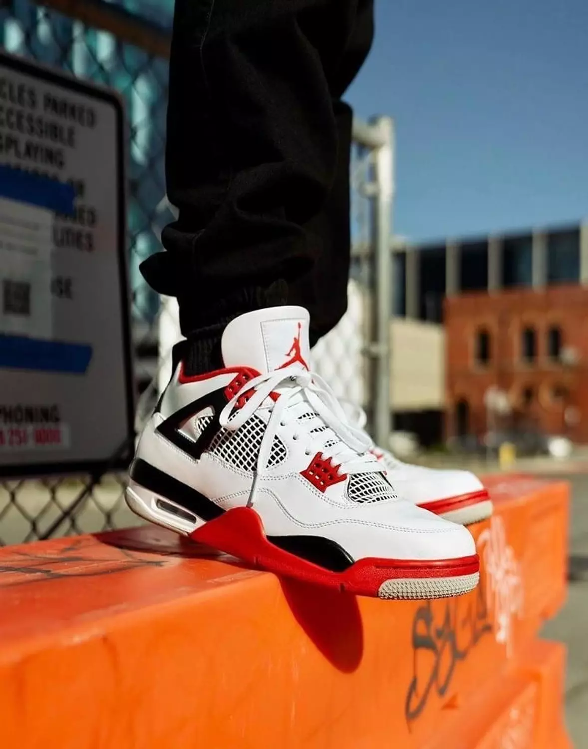 Jordan 4 ‘ Red Fire’ 1