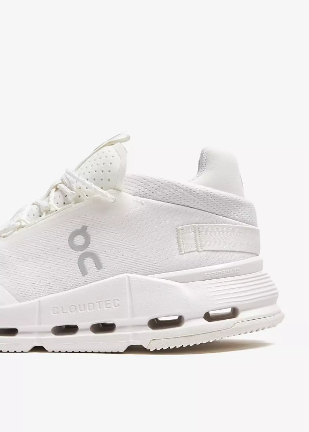 On Cloud nova 2 all white 3