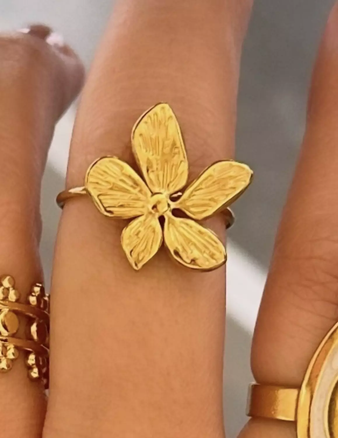 Statement Gold Rings 2