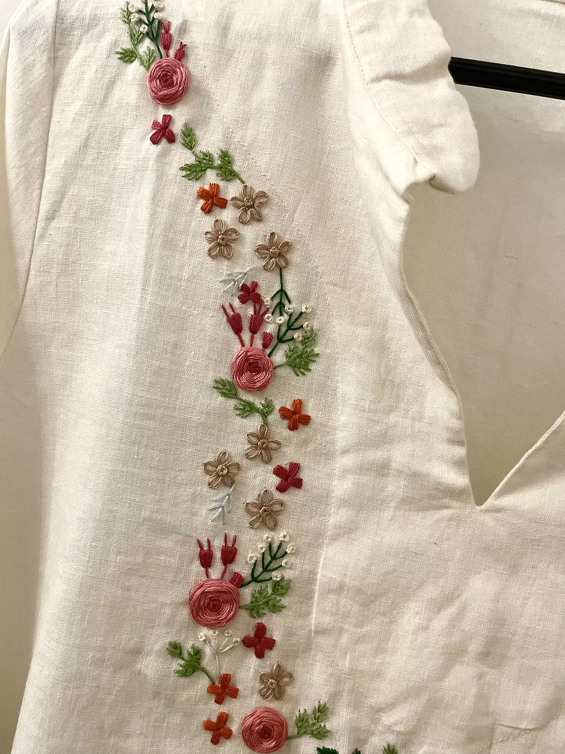 Collar Off white Floral  Dress   4