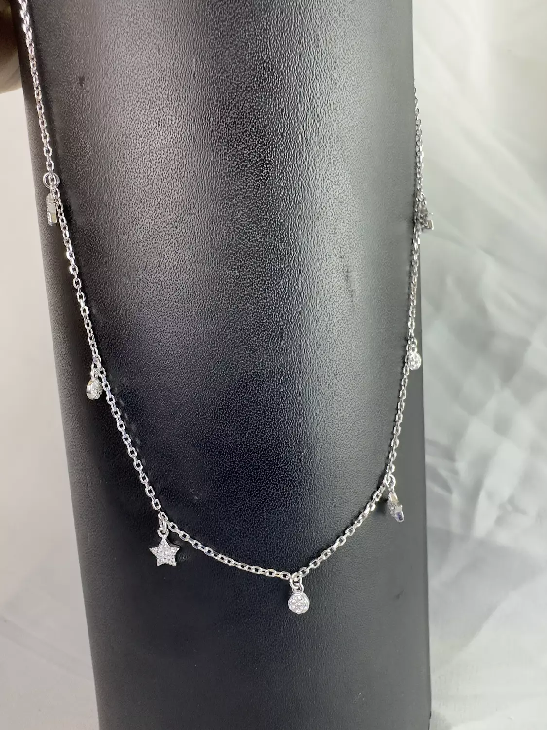 Small stars necklace 2